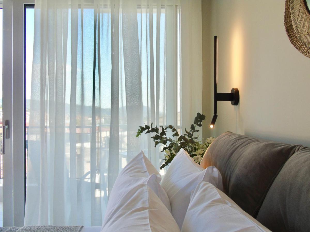 Grey Rose Apartment Kalampáka Luaran gambar