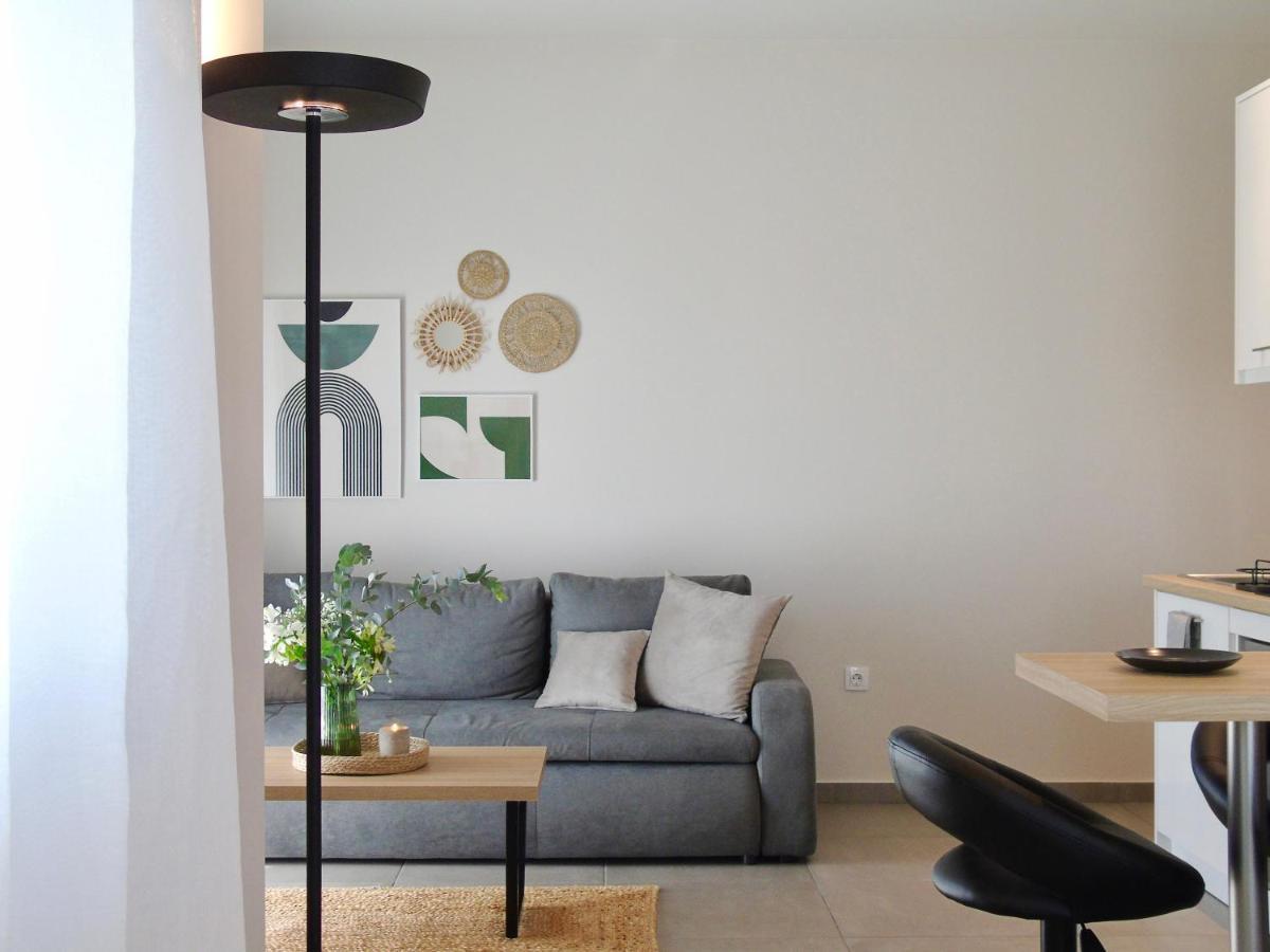 Grey Rose Apartment Kalampáka Luaran gambar