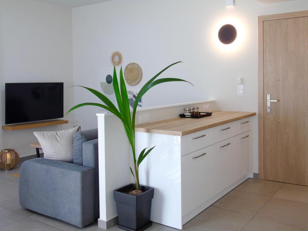 Grey Rose Apartment Kalampáka Luaran gambar
